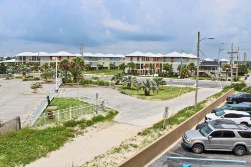 Whaler By Youngs Suncoast