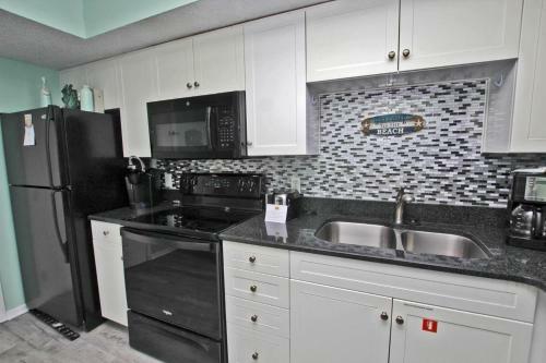 Surfside Shores By Youngs Suncoast
