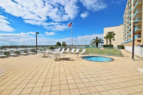 Surfside Shores By Youngs Suncoast