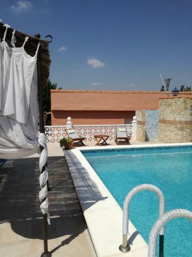 Studios - Suite Princi�re + Piscine Pr�s De Valencia