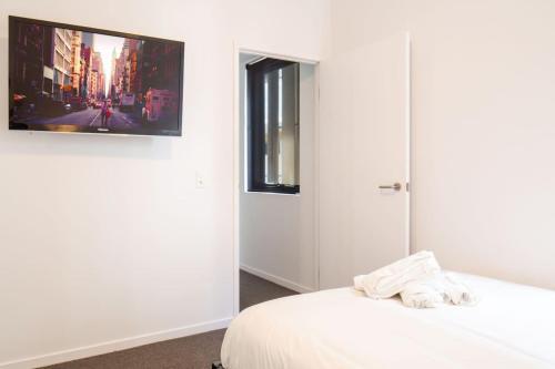 Modern 2 Bedroom Apartment With Rooftop