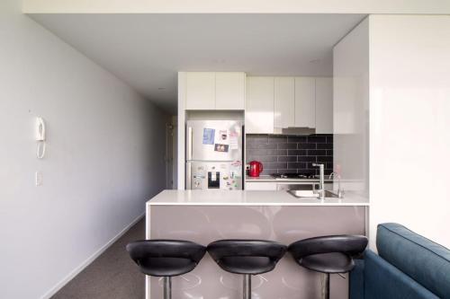 Modern 2 Bedroom Apartment With Rooftop