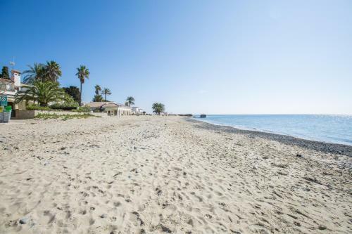 Apartamento Mistral Seafront By Marcalma