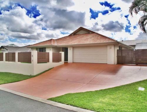 Immaculate House, Indulgent Living!
