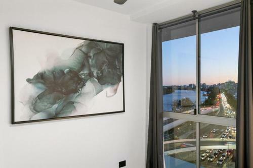 Apartamento Spacious River View 3 Bdrm Apt With 2 Car Spaces