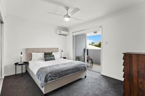 Apartamento Modern And Large 2-bed Townhouse With Pool