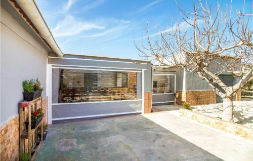 Nice Home In Moratalla With Wifi And 5 Bedrooms