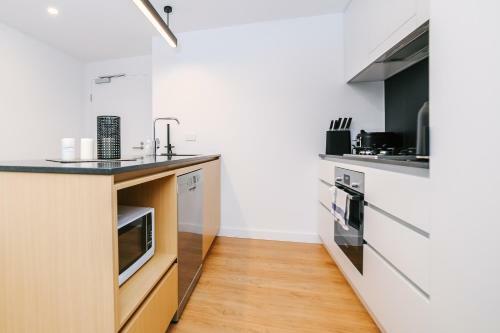 Brisbane One 3 Beds Apartments