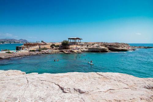 Charming Rural House And Pool 7 Min From The Beach