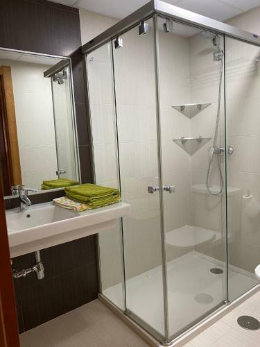 Elegante Apartamento En Playa Granada & Golf