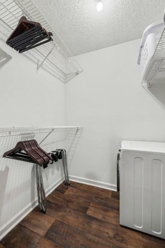 Apartamento King Bed Workspace Fast Wifi
