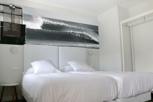 Apartamentos Mundaka Surf Camp