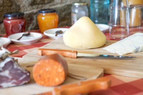 Bed & Breakfast Casa Rural El Tir� De Nev�