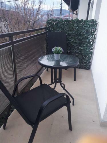Apartman Kiwi In A Quite Central Area