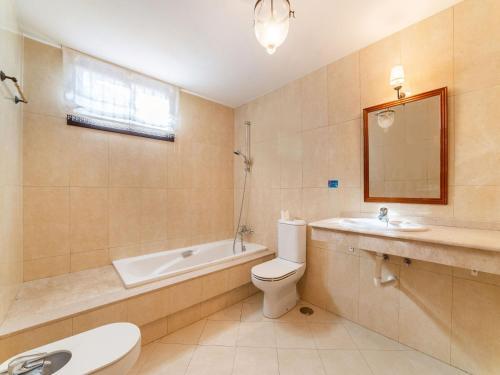 Holiday Home In Jand�a With Private Pool At The Golf Course
