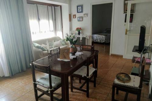 Casa Antigua En Navahermosa