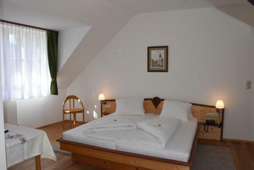 Hostal Winzerhof - G�stehaus St�ger