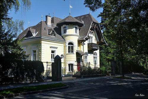 Hostal Villa Nova - Hotel Garni