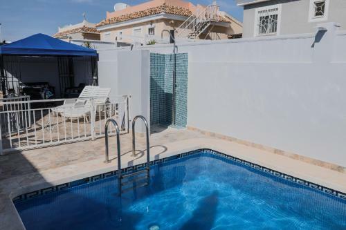 Beautiful Villa Private Pool Pet Friendly Golf