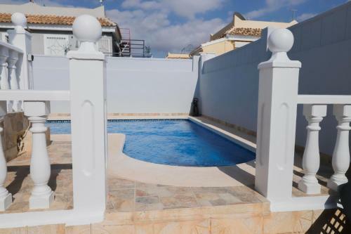Beautiful Villa Private Pool Pet Friendly Golf