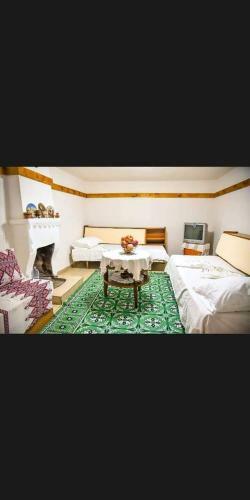Guest House Kejsi-mia Saraqinishte