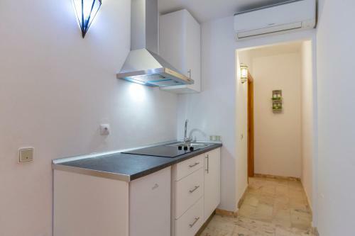 Villa Con Piscina En N�jar