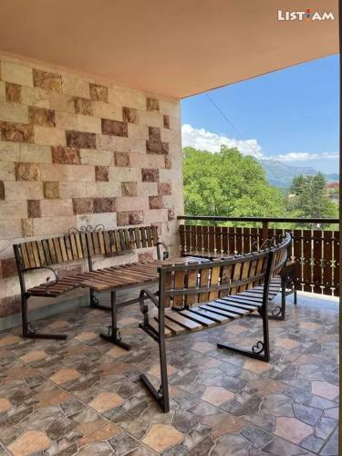 Emili Rest House