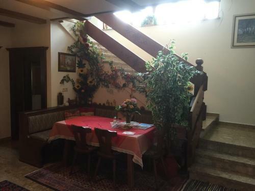 Hostal Pension Wieser "baschtlmai"