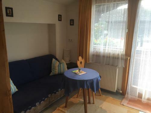 Hostal Pension Wieser "baschtlmai"