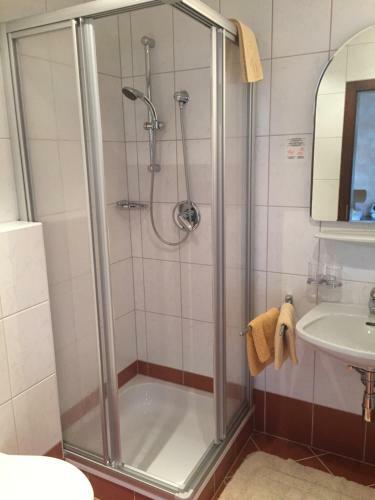 Hostal Pension Wieser "baschtlmai"