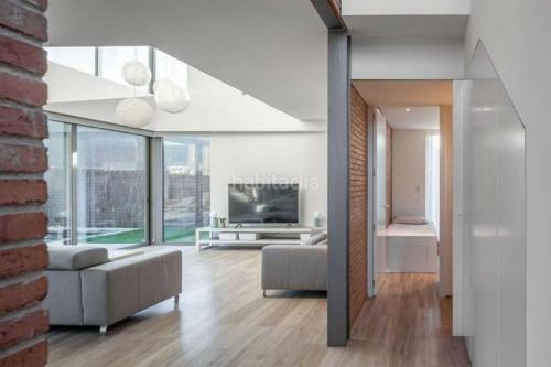 Extraordin�ria Villa de Disseny de Nova Construcci� Amb Piscina