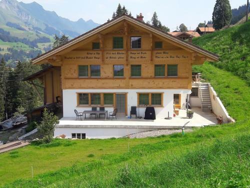 Bed & Breakfast Ferien In Der Bergwelt Von Adelboden