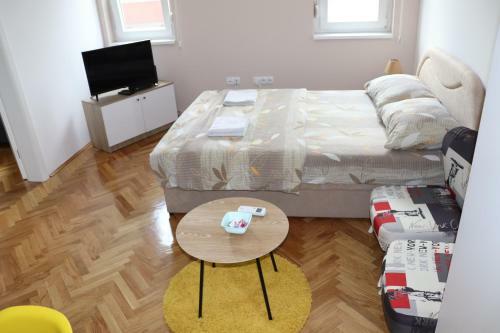 Apartman Studio 2