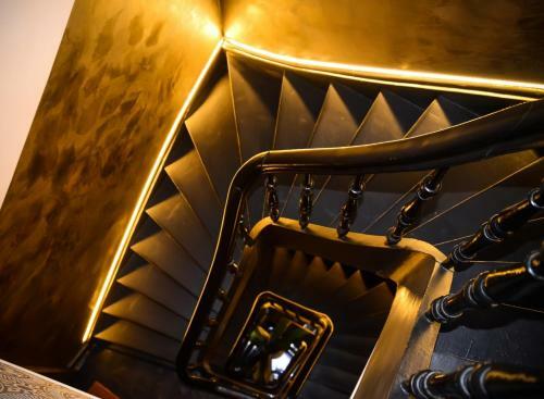 Apartamento Black & Gold Loft Antwerp Cityview!