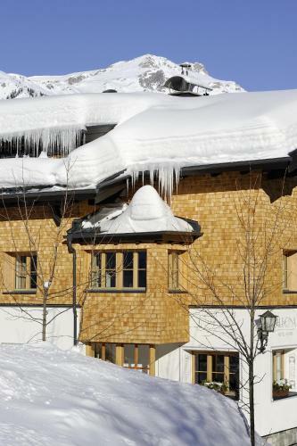 Bed & Breakfast Hotel Garni Albona