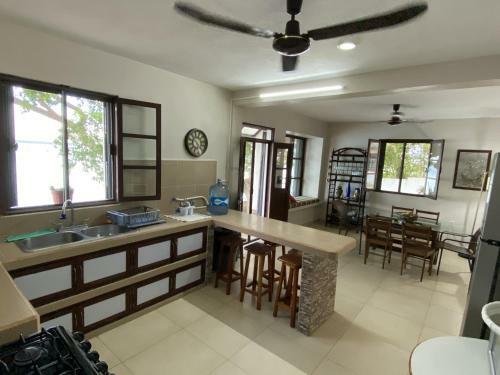 Casa Jardin Laguna