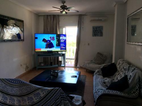 Modern 2 Bedroom Apartment In Playa Flamenca