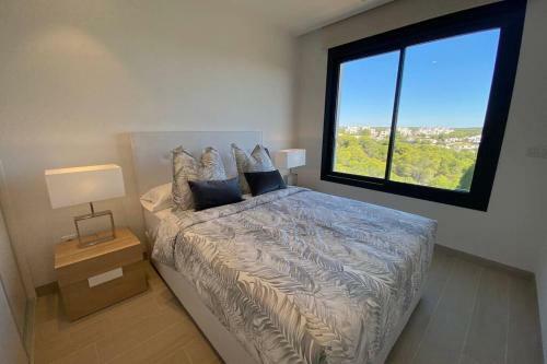 Hinojotwentyone - Luxury Las Colinas Two Bed Apartment