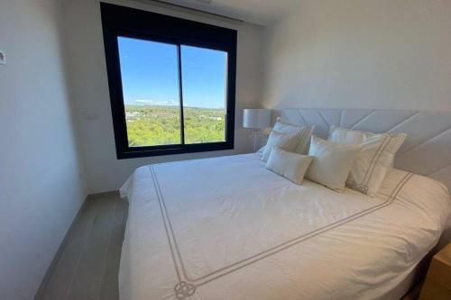 Hinojotwentyone - Luxury Las Colinas Two Bed Apartment
