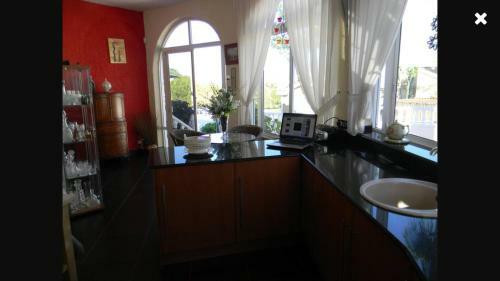 Gorgeous Detached Villa Available To Rent