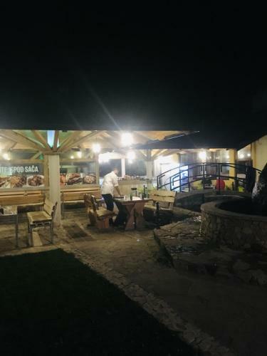 Omladinski Hotel Rostovo
