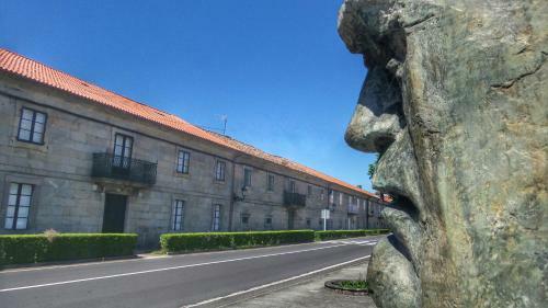 Albergue Cruces De Iria