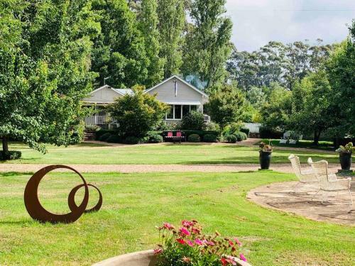 Greywoods: The Hamptons Of Daylesford