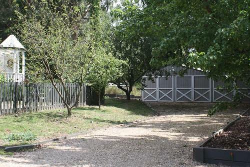 Greywoods: The Hamptons Of Daylesford