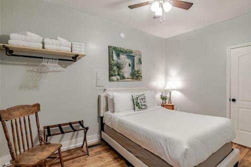 Apartamento Dauphin District Darling #1-downtown, Restaurants