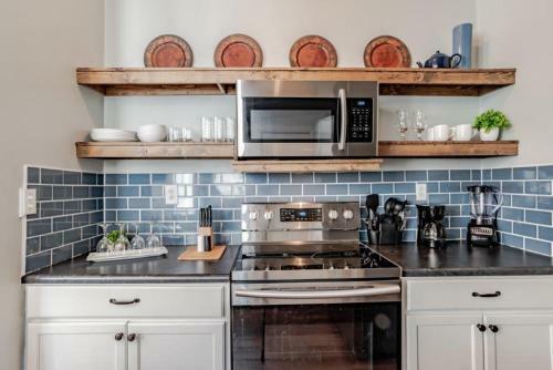 Apartamento Dauphin District Darling #4 Downtown, Dining