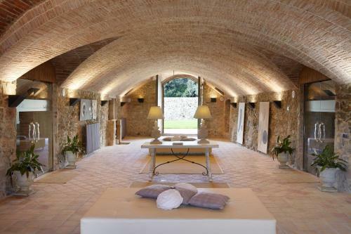 Mas Torroella Luxury Villa And Spa