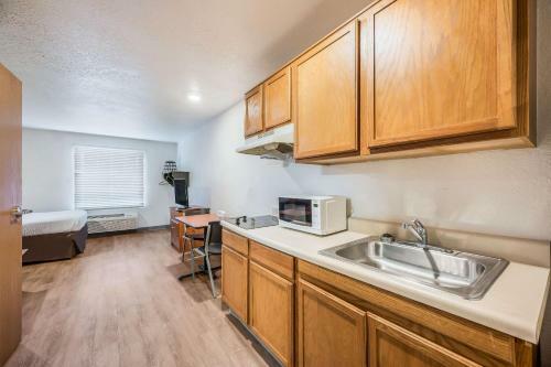 Hotel Woodspring Suites Montgomery