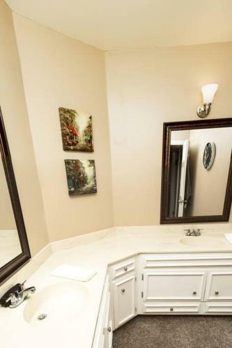 The Regal Courtyard Retreat 5 Min To Asu