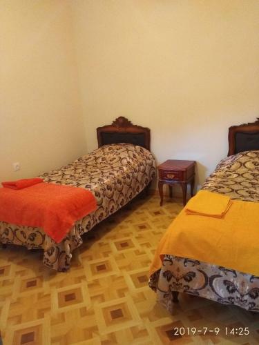 Hostal Nnn Guest House